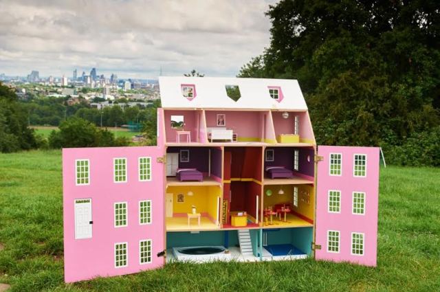 Taylors of Harrogate bee hotel